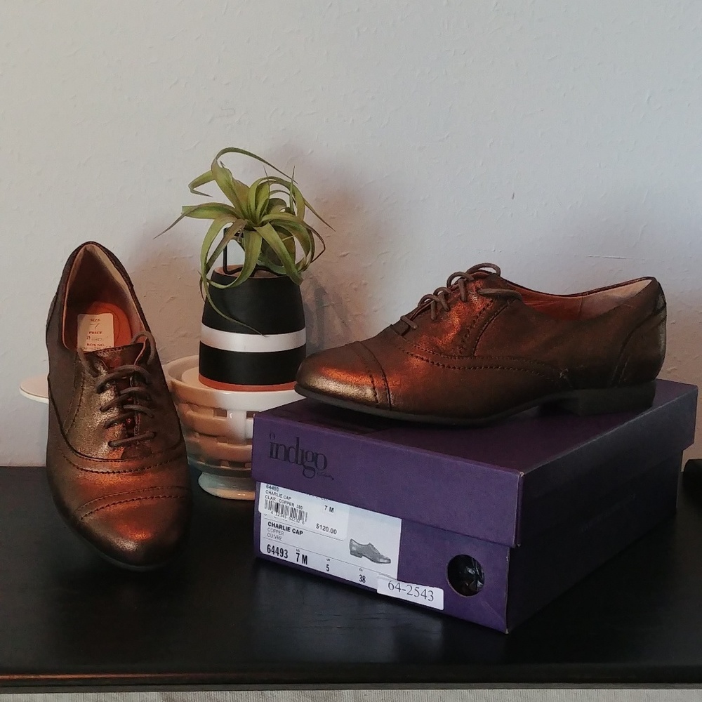 Clarks Indigo sz7 Charlie Cap Tied Loafer - Picture 4 of 5